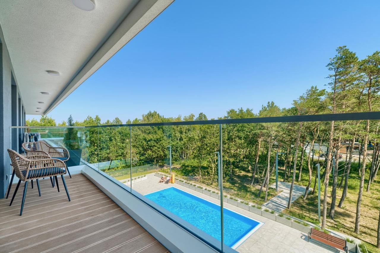 Nautic Park Apartamenty Darlowko Ngoại thất bức ảnh