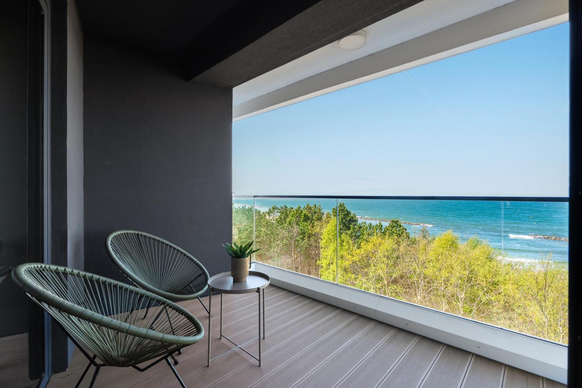 Nautic Park Apartamenty Darlowko Ngoại thất bức ảnh